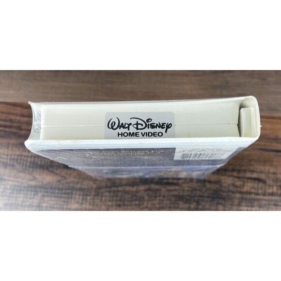 Disney’s Beauty and the Beast: An Enchanted Christmas (VHS, 1997) New Sealed - Picture 3 of 3